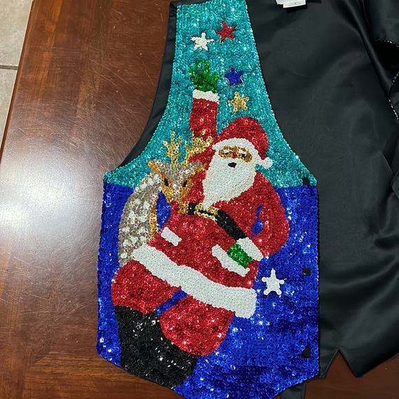 Santa sequin vest - Picture 7 of 10